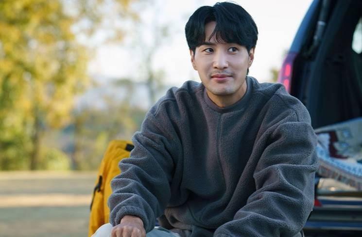 Potret Kim Ji Suk di Kiss Sixth Sense (Instagram/@disneypluskr)