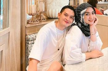 11 Potret Keharmonisan Keluarga Rezky Aditya, Kembali Diterpa Ujian