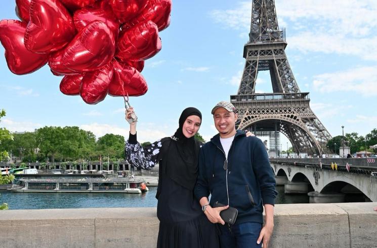 Momen Kartika Putri Babymoon di Prancis (@kartikaputriworld)
