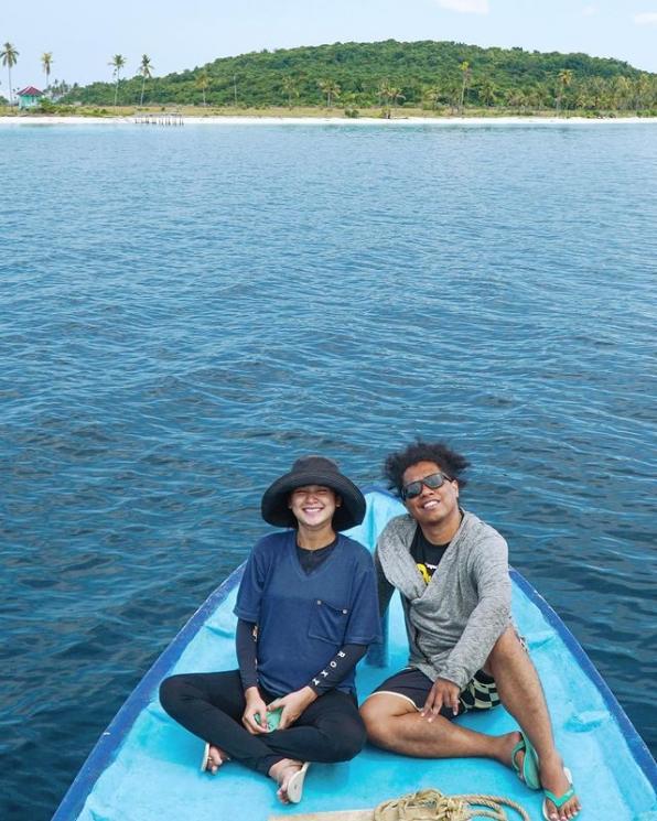Babymoon Romantis Indah Permatasari. (Instagram/arie_kriting)