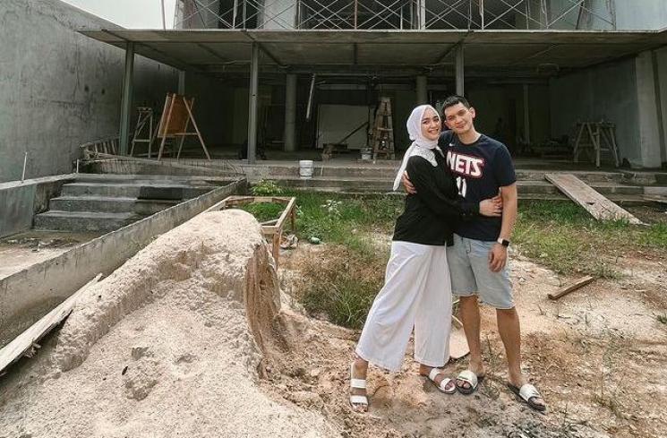 Potret Keharmonisan Keluarga Rezky Aditya. (Instagram/citraciki)
