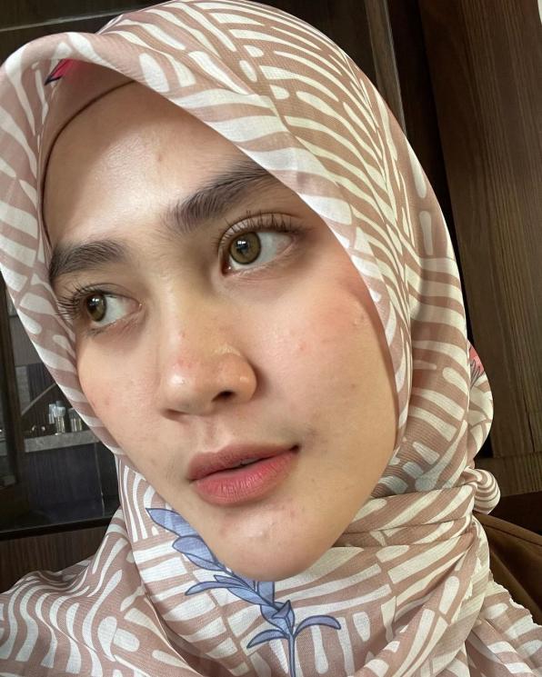 Momen Henny Rahman Umumkan Kehamilan (instagram/hennyyrahman)