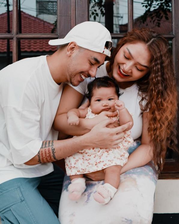 Potret Krisjiana Bongkar Proses Terjadinya Baby Xarena (instagram/krisjianabah)