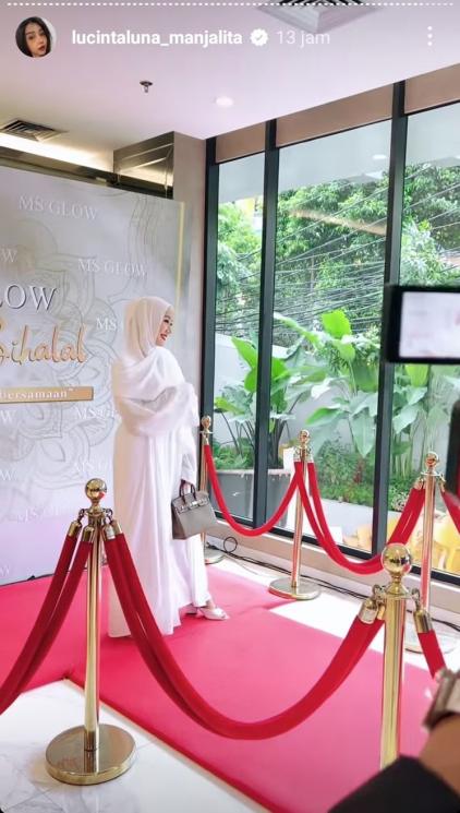 Potret Lucinta Luna Berjilbab (instagram/lucintaluna_manjalita)