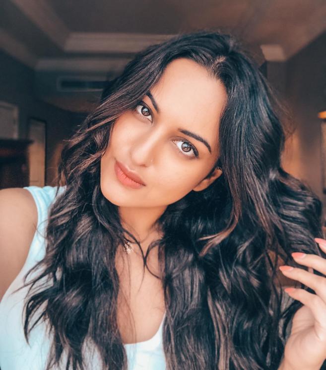 Seleb Bollywood Ultah Bulan Juni (Instagram/@aslisona)