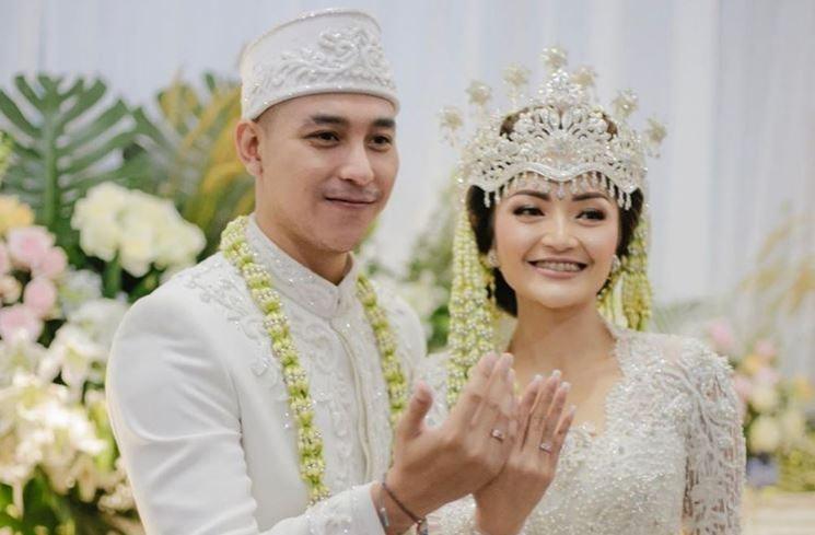 Artis Menikah di Rumah (instagram/@sitibadriahh)