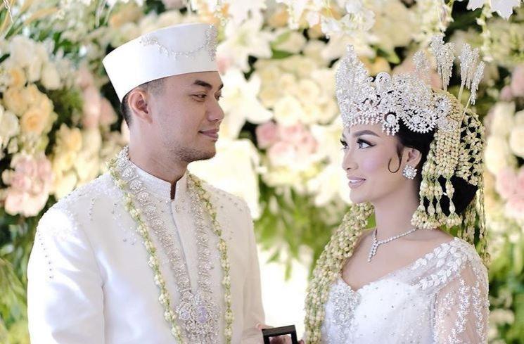 Artis Menikah di Rumah (instagram/@zaskia_gotix)
