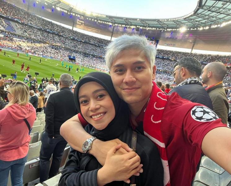 Momen Rizky Billar Nonton Liga Champions di Paris (Instagram/rizkybillar)