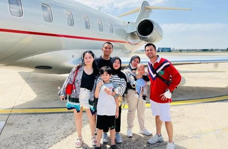 Potret Mbak Lala Liburan Bareng RANS di Eropa. (Instagram/raffinagita1717)