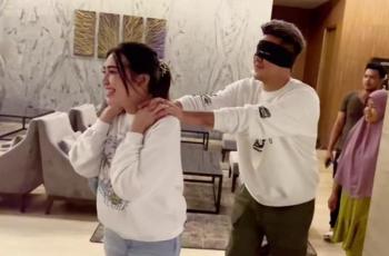 9 Momen Via Vallen Beri Kejutan Ultah Calon Suami, Kado Mewahnya Disorot Harganya Ratusan Juta