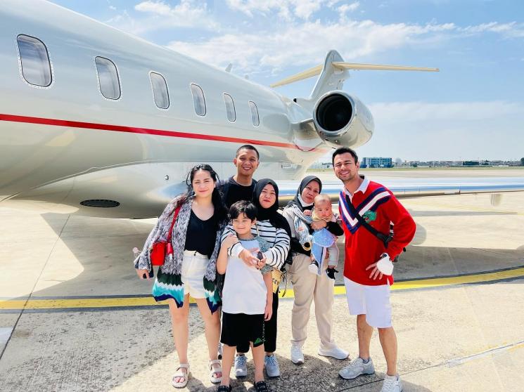 Gaya Raffi Ahmad dan Nagita Slavina keliling Eropa. (Instagram/raffinagita1717)
