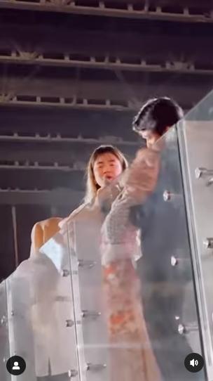 Momen Felicya Angelista Nonton Konser Rossa Saat Hamil. (Instagram/felicyangelista_)