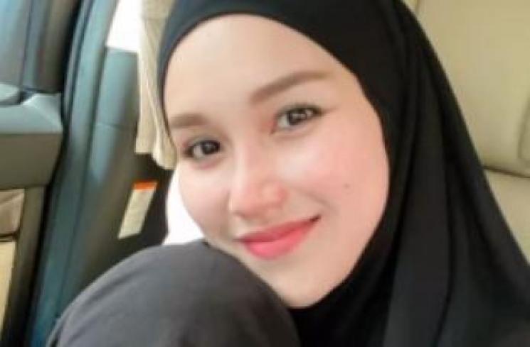 Momen Ayu Ting Ting Berangkat Umrah. (Instagram/ayutingting92)