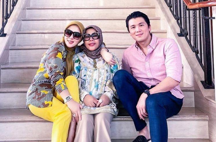Momen Welcome Home Party Syahrini (instagram/@princessyahrini)