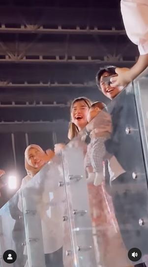 Momen Felicya Angelista Nonton Konser Rossa Saat Hamil. (Instagram/felicyangelista_)