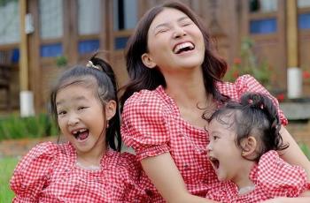 Antar Anak ke Sekolah, Baju Sarwendah Tuai Pujian: The Real Orang Kaya