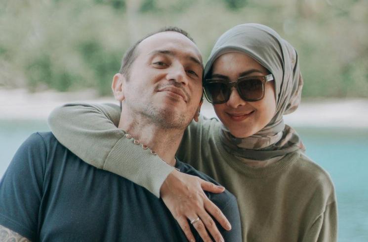 Artis Tetap Menerima Suami Meski Punya Anak di Luar Nikah (instagram/@richaiskak)