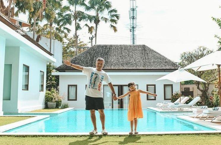 Potret Gempi Liburan Bareng Gading Marten di Bali. (Instagram/@gadiiing)