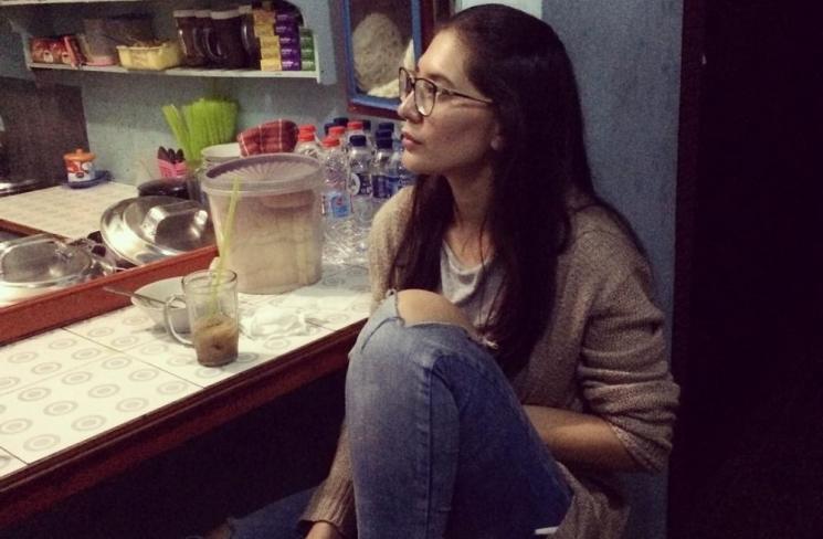 Gaya Artis Makan di Warteg (instagram/@hannahalrashid)