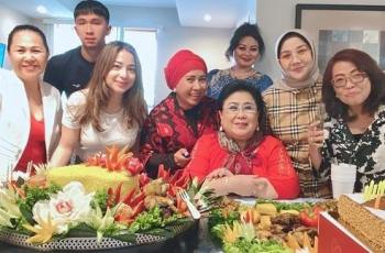 10 Potret Pesta Ulang Tahun Mertua Nikita Willy di Amerika, Hidangannya Indonesia Banget