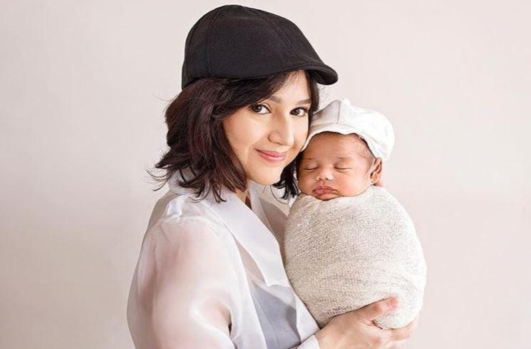 Momen Angelica Simperler Momong Anak. (Instagram/angelicasimp.new)