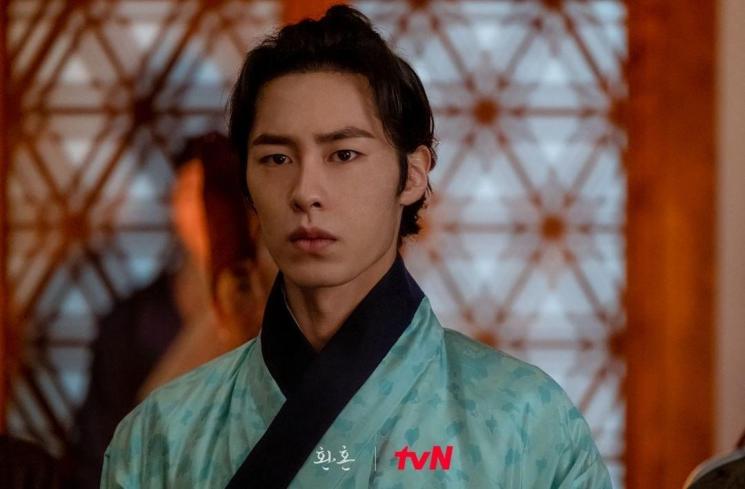 Adu Gaya Aktor di Alchemy of Souls (Instagram/@tvn_drama)