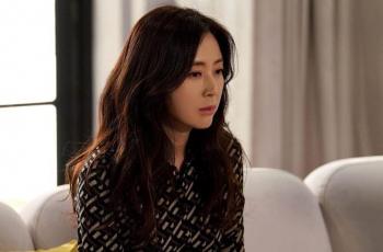 6 Drama Terbaru Song Yoon Ah yang Ultah ke-49, Ada The K2 dan Show Window: The Queen's House