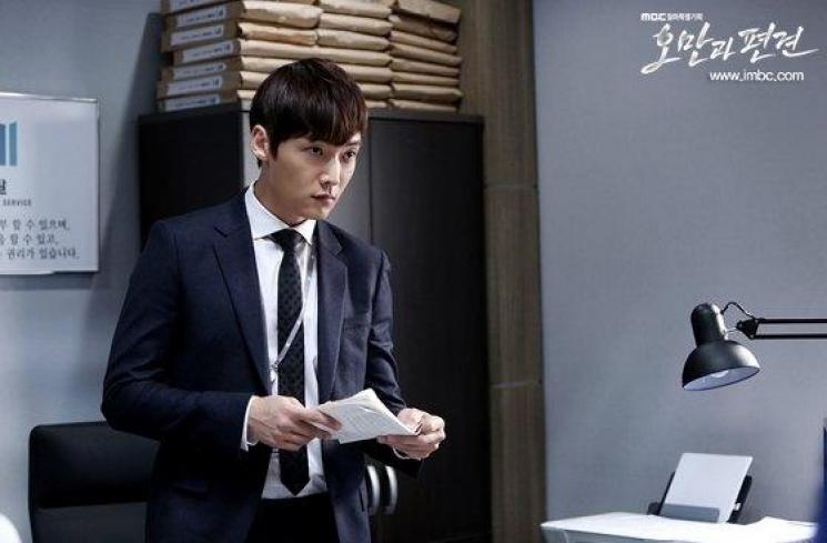 Aktor Ganteng jadi Jaksa di Drama Korea (Hancinema)