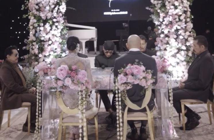 Momen Pernikahan Deddy Corbuzier dan Sabrina Chairunnisa (instagram/@mastercorbuzier)