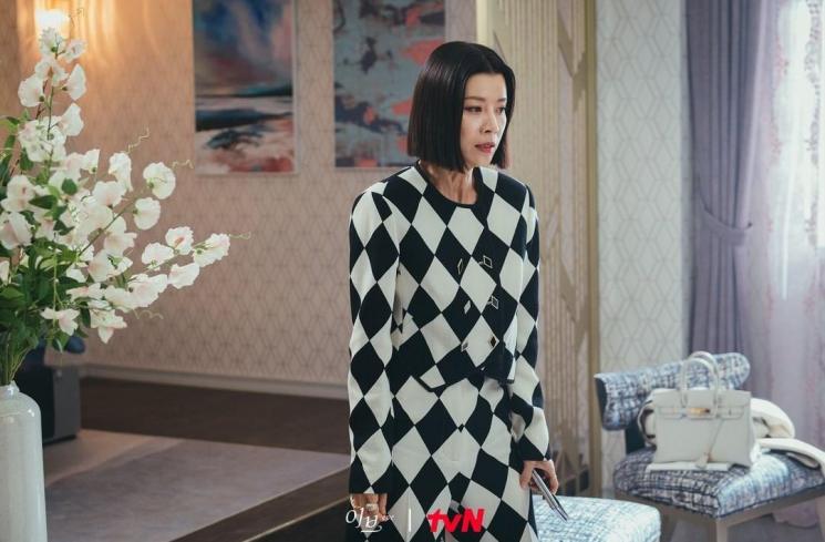 Potret Yoo Sun di Eve (Instagram/@tvn_drama)