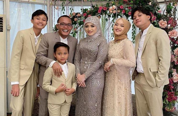 Gaya Anak Artis Dampingi Ayah di Pernikahan Kedua. (Instagram/ferdinan_sule)