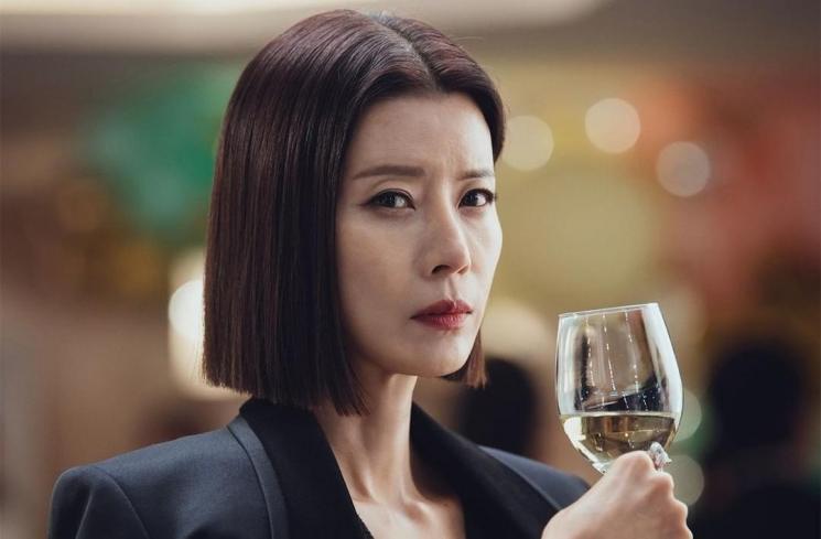 Potret Yoo Sun di Eve (Instagram/@tvn_drama)