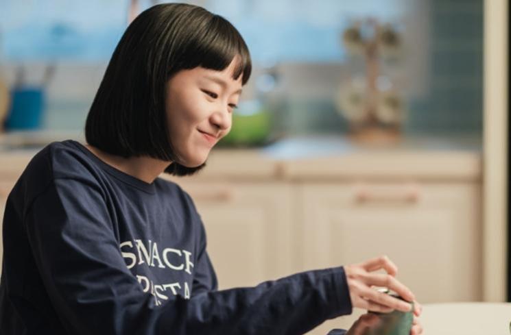 Pesona Kim Go Eun di Yumi's Cells 2 (Soompi)
