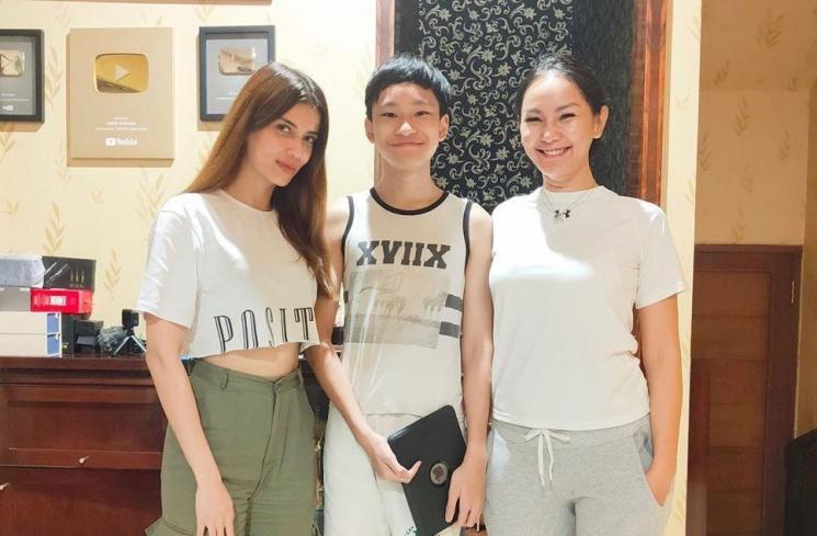 Azka Corbuzier Kumpul sama Kalina Oktarani dan Sabrina Chairunnisa. (Instagram)