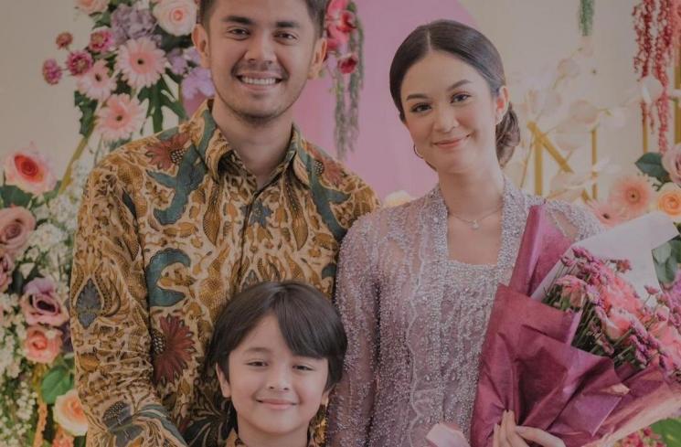 Potret Kedekatan Faradilla Yoshi dan Anak Sambung (instagram/@faradillayoshi)