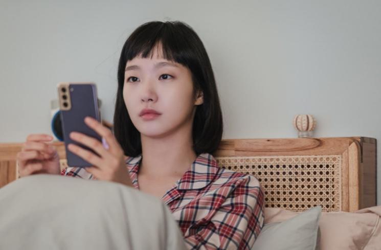 Pesona Kim Go Eun di Yumi's Cells 2 (Instagram/@tving.official)