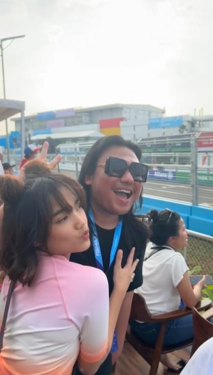 Potret Fuji Nonton Formula E (instagram/fuji_an)