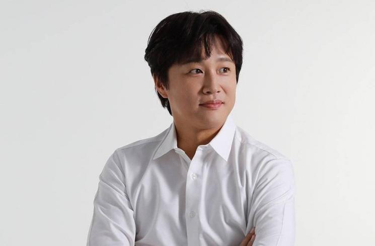 Seleb Korea jadi CEO di dunia nyata (Starnews)
