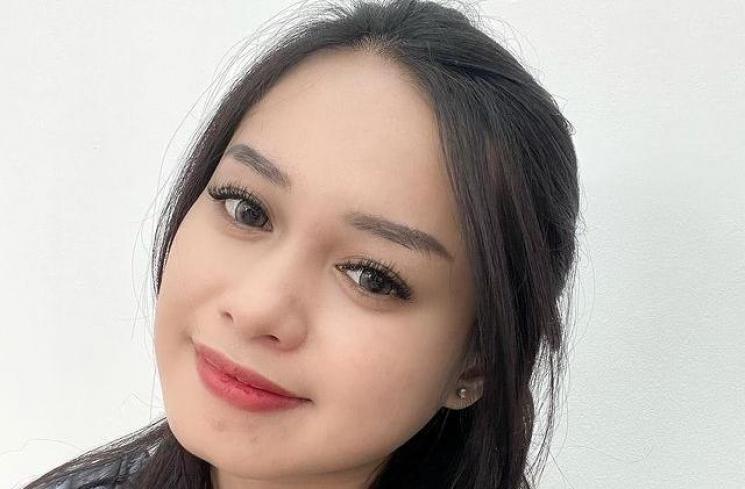 Potret Terkini Anak Gadis Elly Sugigi. (Instagram/ulfidmy)