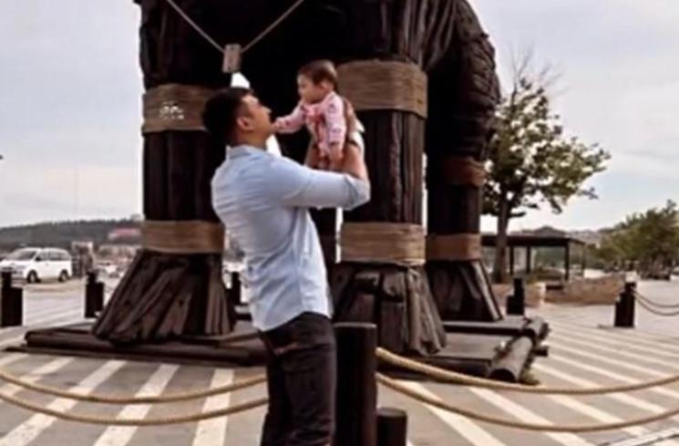 Potret Liburan Ali Syakieb dan Istri di Turki. (Instagram/marginw)