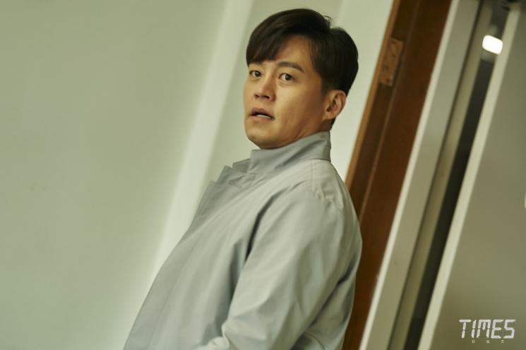 Sinopsis Times (Soompi)