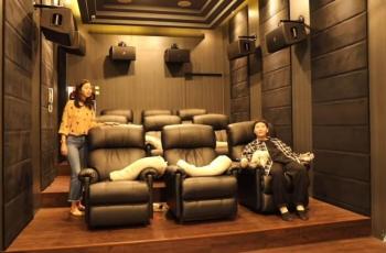 9 Potret Bioskop Pribadi di Rumah Artis, Punya Jordi Onsu Mewah Banget