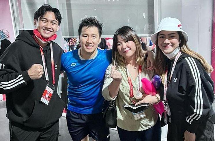 Gaya Artis Nonton Indonesia Masters 2022. (Instagram/felicyangelista_)