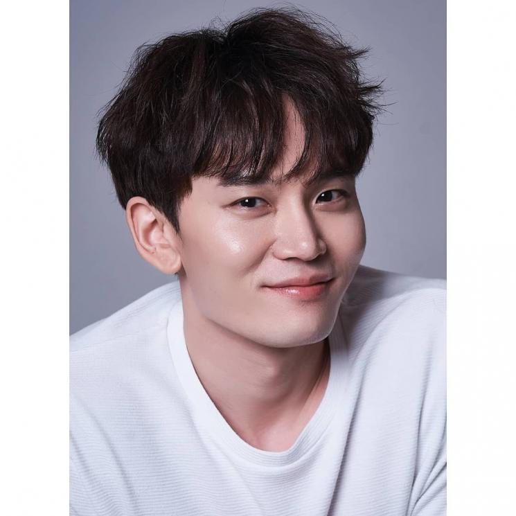 Fakta Agency (Instagram/@_junwoo_han)