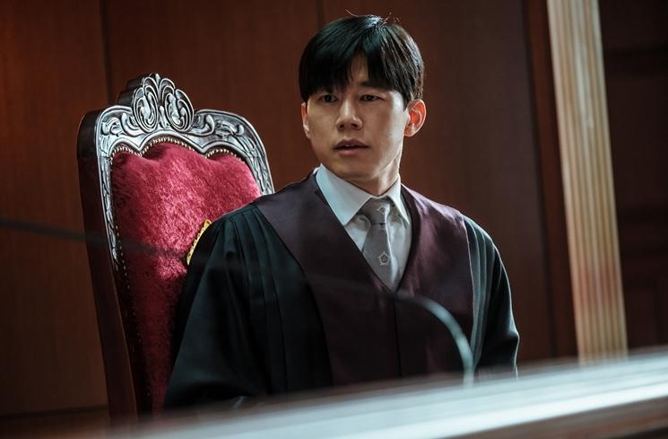 Seleb Korea Jadi Hakim di Drama (hancinema)