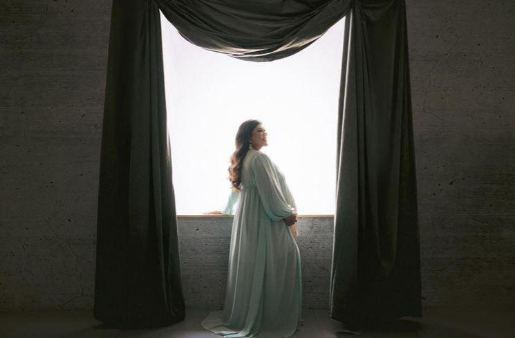 Maternity Shoot Regina Ivanova (Instagram/@ivanmario)