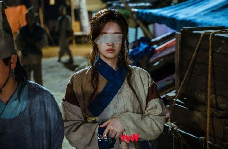 Pesona Jung So Min di Alchemy of Souls (Instagram/@tvn_drama)