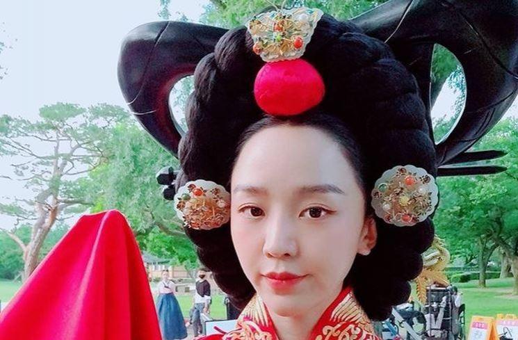 Artis Cantik Jadi Ratu di Drama Korea. (Instagram/shinhs831)