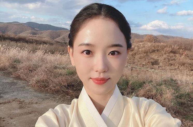 Artis Cantik Jadi Ratu di Drama Korea. (Instagram/k_hanna_)