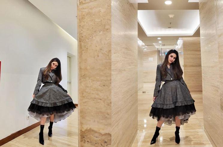 Ayu Ting Ting cantik banget sampai dikira Jisoo BLACKPINK. (Instagram/@ayutingting92)